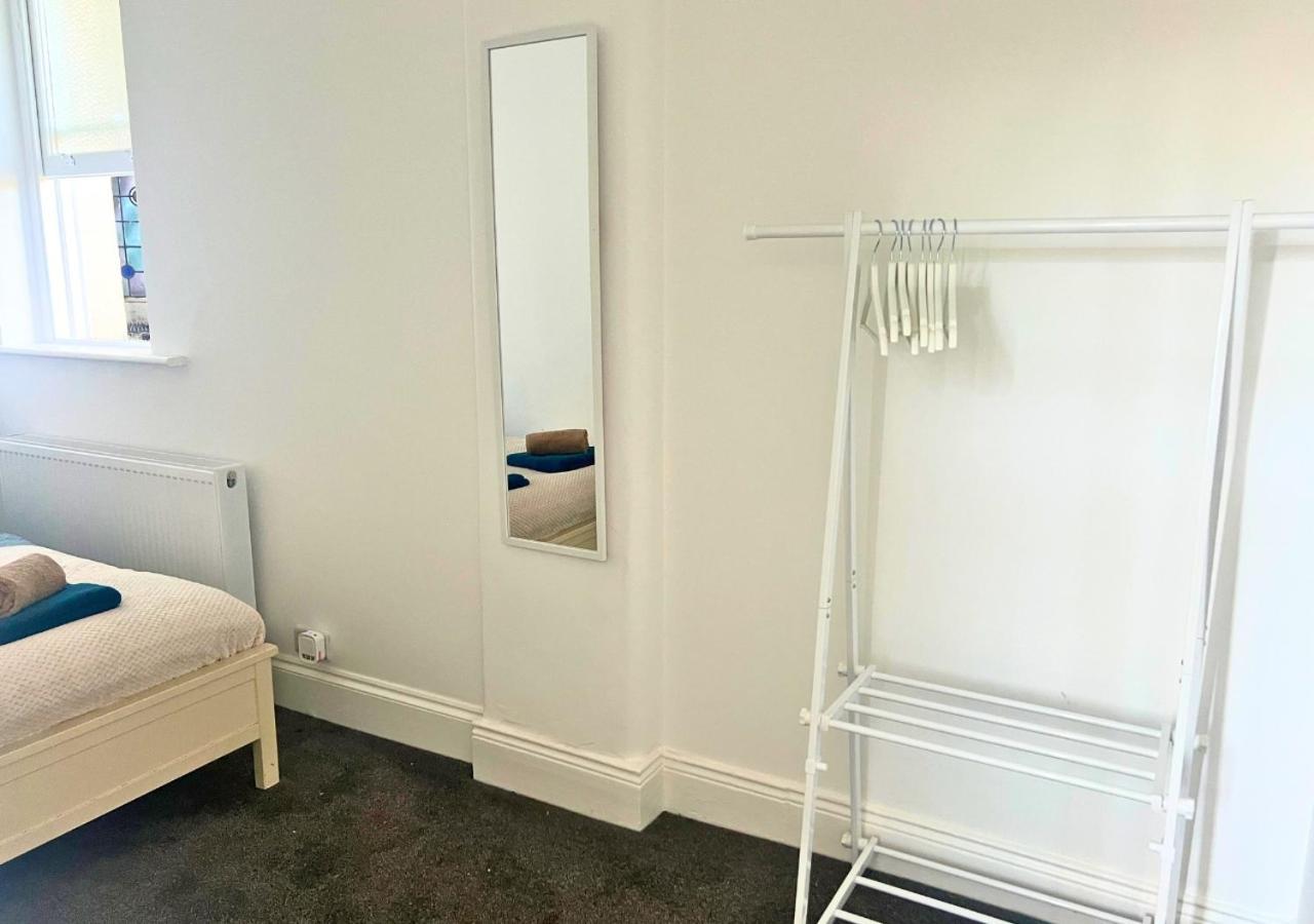 Central Secret Retreat Redland Bristol Bagian luar foto
